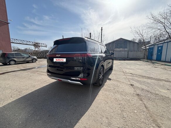 2022 Kia Carnival IV, чёрный, 5150000 рублей - вид 5