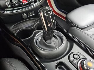 2021 Mini Clubman Cooper D II Рестайлинг, белый, 2300000 рублей, вид 4