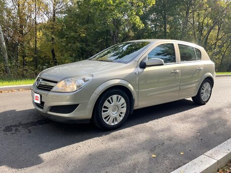 2008 Opel Astra H Рестайлинг, серебристый, 500000 рублей, вид 1