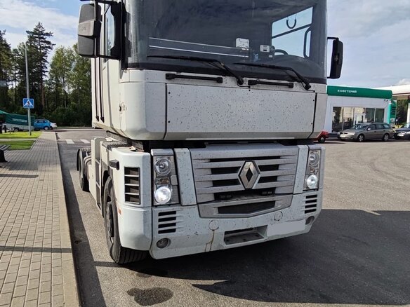 2002 Renault Magnum, белый, 1400000 рублей