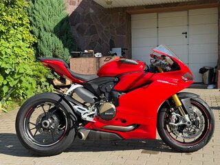 2015 Ducati 1299 Panigale, красный, 1280000 рублей, вид 3