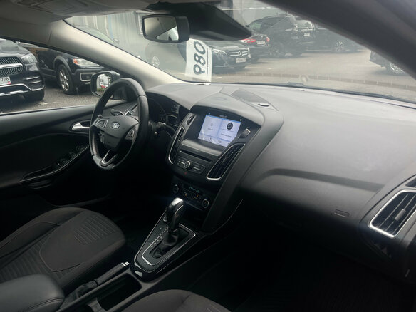 2018 Ford Focus III Рестайлинг, серый - вид 8