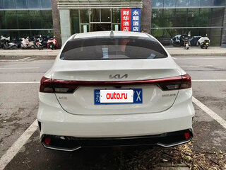2023 Kia K3 II (China Market) Рестайлинг, белый, 1330000 рублей, вид 4