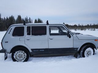 2004 Lada (ВАЗ) 2131 (4x4) I, белый, 300000 рублей, вид 3