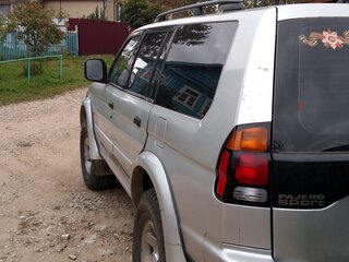 2003 Mitsubishi Pajero Sport I, серебристый, 380000 рублей, вид 4