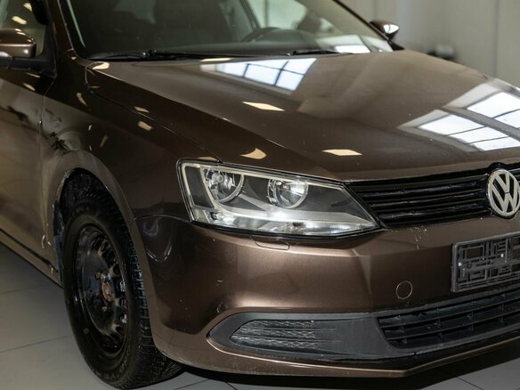 2013 Volkswagen Jetta VI, коричневый, 800000 рублей - вид 8