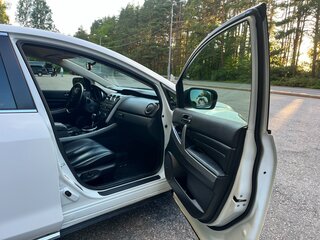 2011 Mazda CX-7 I Рестайлинг, белый, 850000 рублей, вид 5