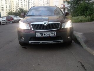 2010 Skoda Octavia Scout II (A5) Рестайлинг, красный, 1450000 рублей, вид 2