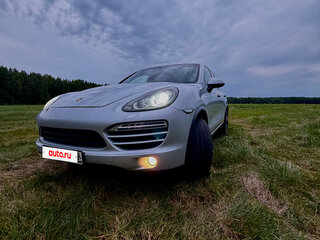 2011 Porsche Cayenne II (958), серебристый, 2380000 рублей, вид 4