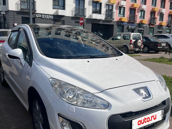 2011 Peugeot 308 I Рестайлинг, белый - вид 2