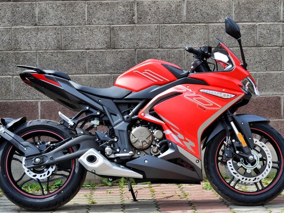2026 Voge 300RR, красный, 368000 рублей - вид 6