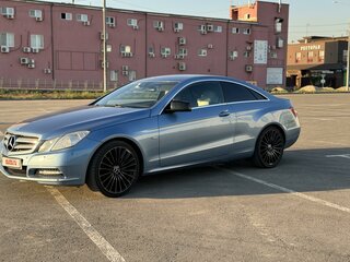 2011 Mercedes-Benz E-Класс 250 7G-Tronic IV (W212, S212, C207), синий, 1400000 рублей, вид 1