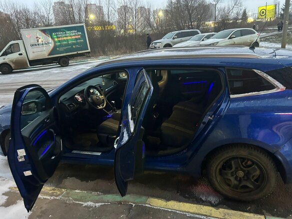 2019 Renault Megane IV, синий, 1750000 рублей - вид 9
