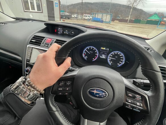 2015 Subaru Levorg I, красный, 1400000 рублей - вид 5