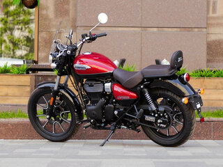2024 Royal Enfield Meteor, голубой, 488900 рублей, вид 3