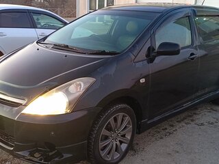 2005 Toyota Wish I Рестайлинг, чёрный, 720000 рублей, вид 1