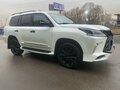 2010 Lexus LX 570 III, белый, 7500000 рублей - вид 2