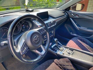 2017 Mazda 6 III (GJ) Рестайлинг, серый, 2420000 рублей, вид 4