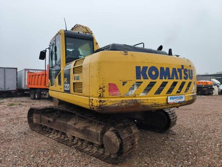 2019 Komatsu PC220-8, жёлтый, 8070000 рублей, вид 4