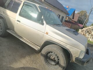 1993 Nissan Terrano I, золотистый, 250000 рублей, вид 2
