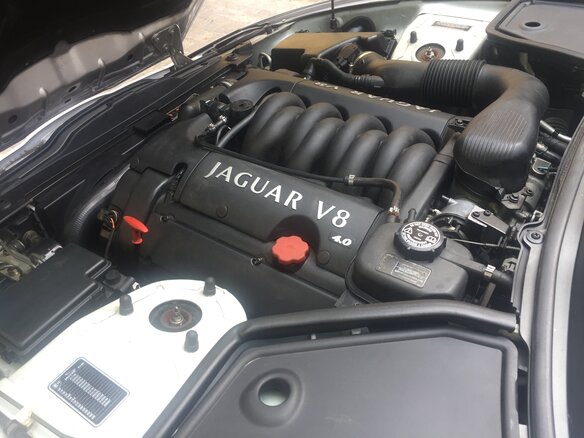 2000 Jaguar XK I, серебристый, 2800000 рублей - вид 10