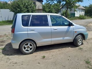 2001 Mitsubishi Dingo I, серебристый, 430000 рублей, вид 2