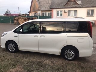 2014 Toyota Noah III (R80), белый, 1799000 рублей, вид 5