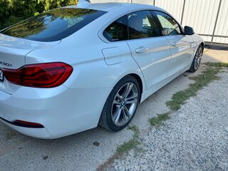 2018 BMW 4 серии Gran Coupe 430i F32/F33/F36 Рестайлинг, белый, 2700000 рублей, вид 4