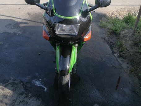 2001 Kawasaki ZZR 400, чёрный, 250000 рублей, вид 3
