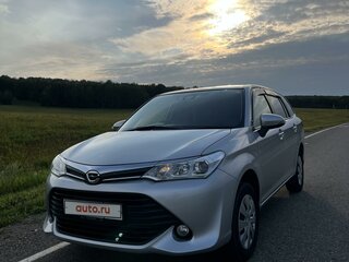 2017 Toyota Corolla Fielder XI (E160, E170, E180) Рестайлинг 1, серебристый, 1600000 рублей, вид 1