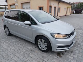 2017 Volkswagen Touran II, серебристый, 1595000 рублей, вид 1