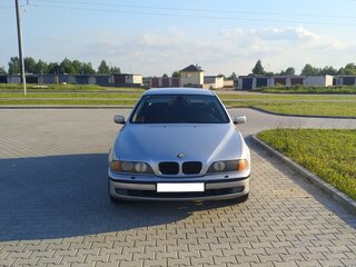 2000 BMW 5 серии 530d IV (E39), серебристый, 390000 рублей, вид 4