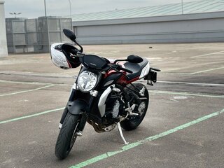 2014 MV Agusta Brutale 800, красный, 750000 рублей, вид 1