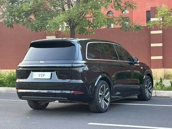 2024 Li Auto (Lixiang) L9 52.3 kWh I Рестайлинг, чёрный - вид 4