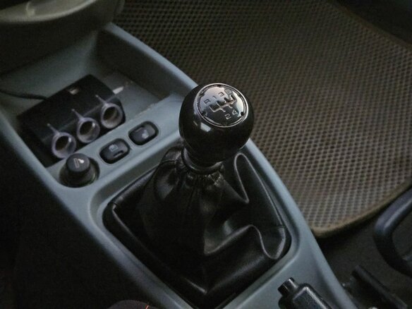 2008 Lada (ВАЗ) Kalina I, серебристый, 110000 рублей - вид 15