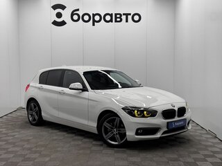 2015 BMW 1 серии 118i II (F20/F21) Рестайлинг, белый, 1260000 рублей, вид 2