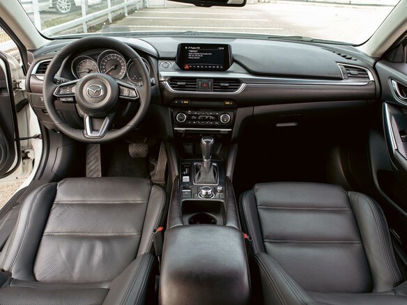 2017 Mazda 6 III (GJ) Рестайлинг, белый, 1545000 рублей - вид 31