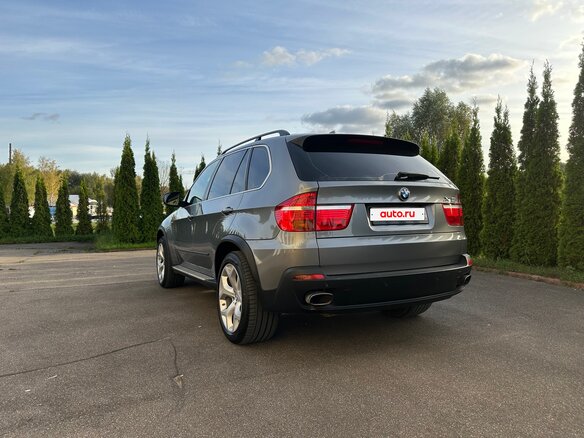 2009 BMW X5 4.8i II (E70), серый, 2250000 рублей - вид 3