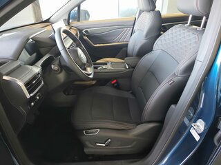 2026 Geely Okavango I Рестайлинг, синий, 4085990 рублей, вид 5