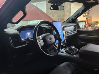 2022 Ford F-150 Lightning Extended Range 131 kWh XIV, пурпурный, 6999999 рублей, вид 3