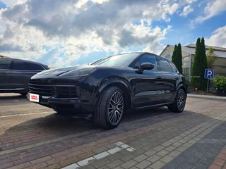 2021 Porsche Cayenne III, чёрный, 7500000 рублей, вид 5