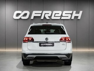 2018 Volkswagen Teramont I, белый, 3330000 рублей, вид 4