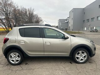 2017 Renault Sandero Stepway II, бежевый, 700000 рублей, вид 4