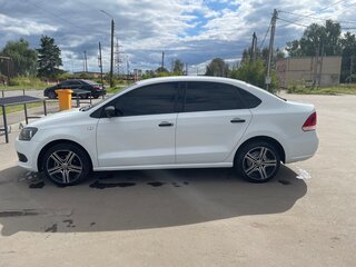 2014 Volkswagen Polo V, белый, 795000 рублей, вид 3