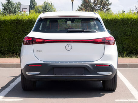 2024 Mercedes-Benz EQA 260 I Рестайлинг, белый, 3620843 рублей, вид 5