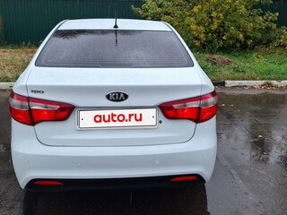 2015 Kia Rio III, белый, 750000 рублей, вид 4