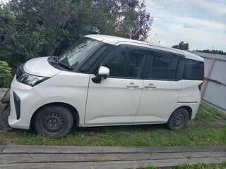 2022 Toyota Roomy I Рестайлинг, белый, 1200000 рублей, вид 3