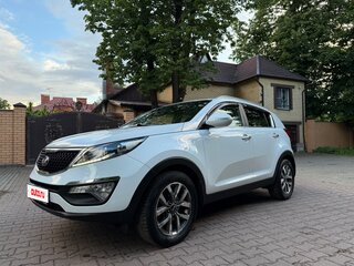 2015 Kia Sportage III Рестайлинг, белый, 1550000 рублей, вид 1