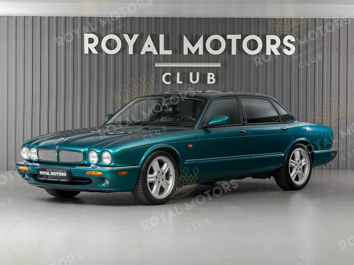 Открыть фотографии: Jaguar XJR II (X308)