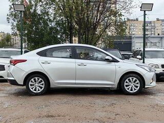 2021 Hyundai Solaris II Рестайлинг, серебристый, 1399000 рублей, вид 4